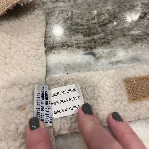 Fabulous tan suede doggy winter coat - Picture 4 of 10